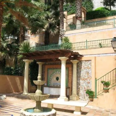 Appartement La Fuente, In The Moorish Quarter. *